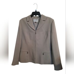 Kasper Women's Classic Beige Blazer And Skirt Size 12